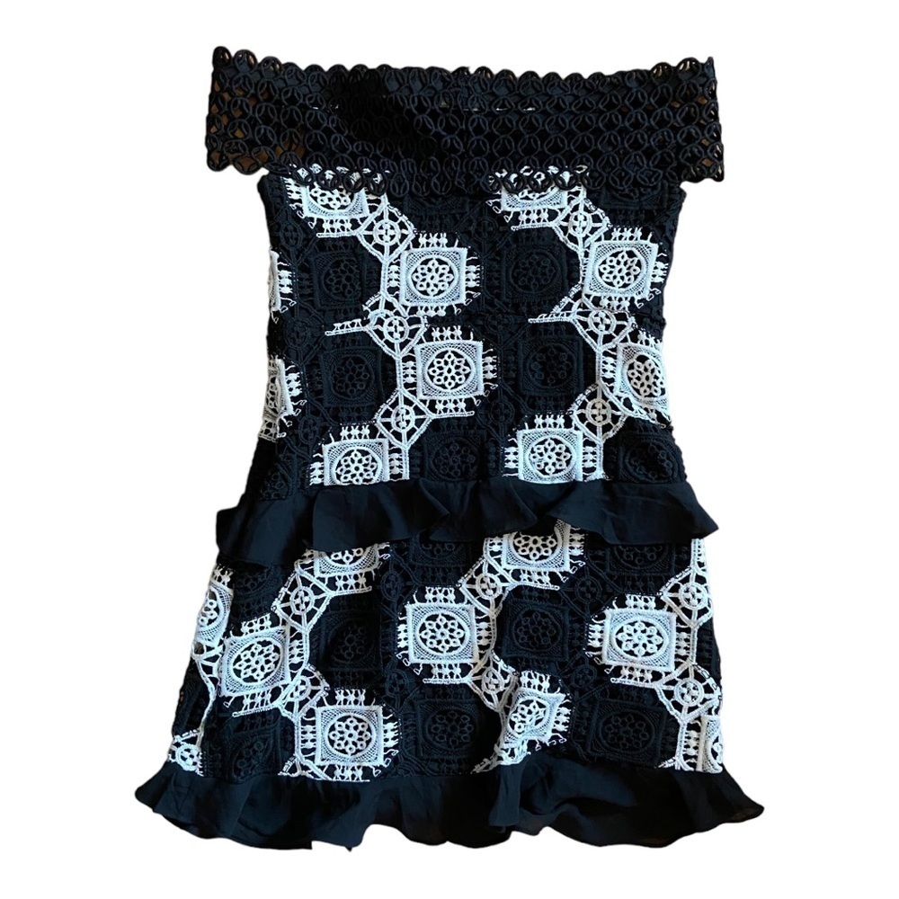 Romeo & Juliet Crochet Lace Off-the-Shoulder Dress NWT - Picture 6 of 7